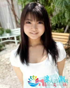 葵千寻人物照片