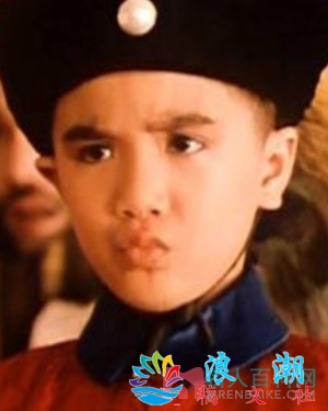 何健威人物照片