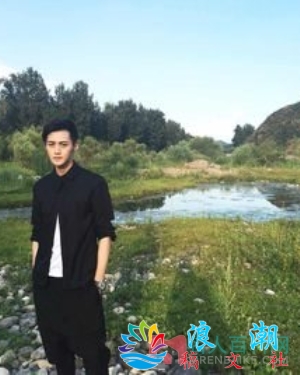 封佳奇个人介绍-展庭百科汇