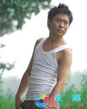 启春个人资料_作品介绍_生涯事迹-展庭百科汇