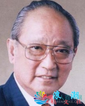 李福善人物照片