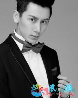 周士博人物照片