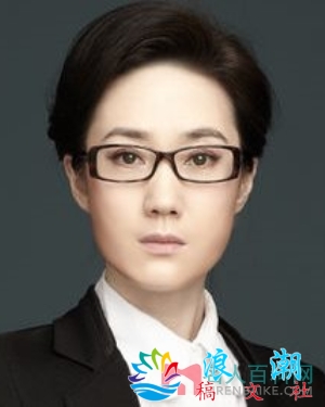 戴云霞人物照片