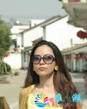 胡向真人物照片