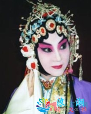 杨淑蕊人物照片