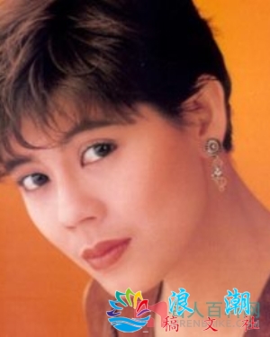 梁佩玲人物照片