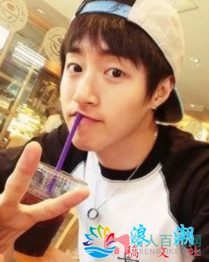 徐旻佑人物照片