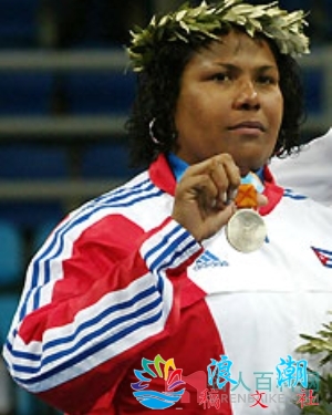 戴玛-贝尔特兰人物照片