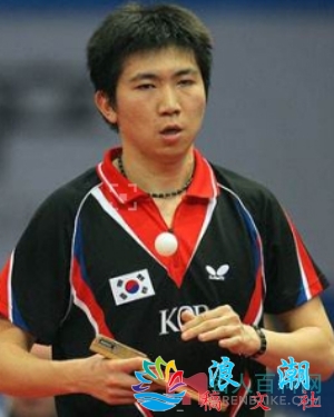 柳承敏人物照片