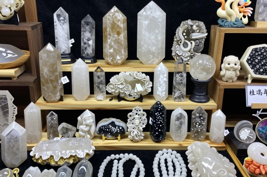 天然水晶-展庭百科汇