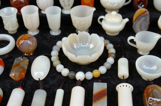 阜新玛瑙是哪里的特产?_辽宁工艺品介绍-展庭百科汇