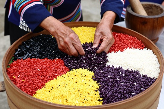 苗族五色饭是哪里的特产?_海南美食特产介绍-展庭百科汇