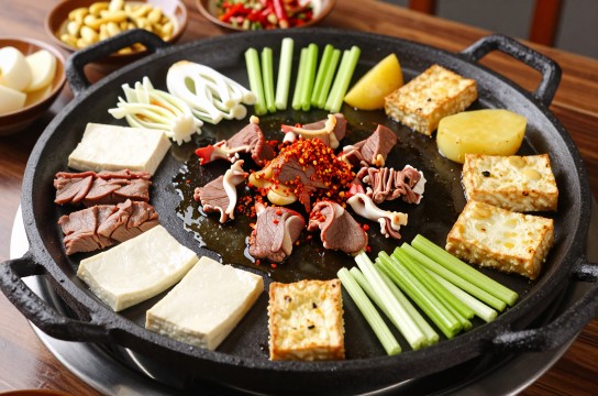 兴仁烙锅是哪里的特产?_贵州特色小吃介绍-展庭百科汇