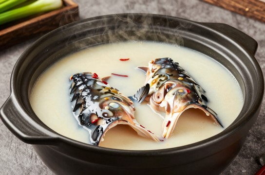 万佛湖砂锅鱼头是哪里的特产?_安徽美食特产介绍-展庭百科汇