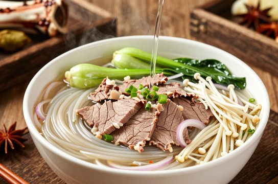 生牛肉河粉-展庭百科汇
