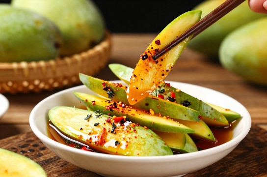 腌芒果-展庭百科汇