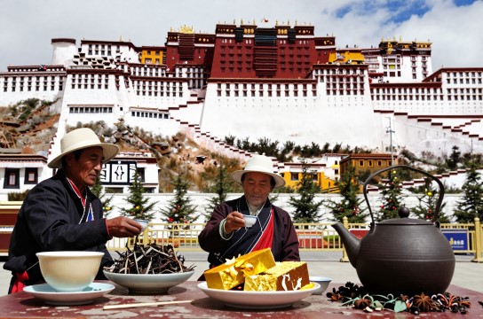 藏族茶是哪里的特产?_西藏饮品特产介绍-展庭百科汇