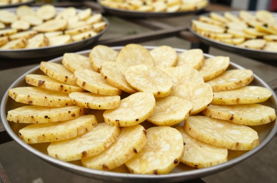 晒洋芋饼儿是哪里的特产?_湖北干货腌菜介绍-展庭百科汇