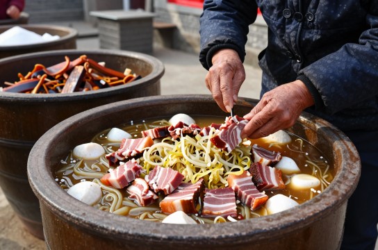 腌猪肉是哪里的特产?_陕西腌制美食介绍-展庭百科汇
