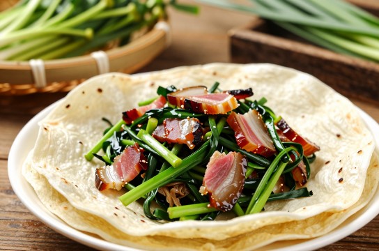 腊肉蕨菜、韭菜是哪里的特产?_甘肃风味小吃介绍-展庭百科汇